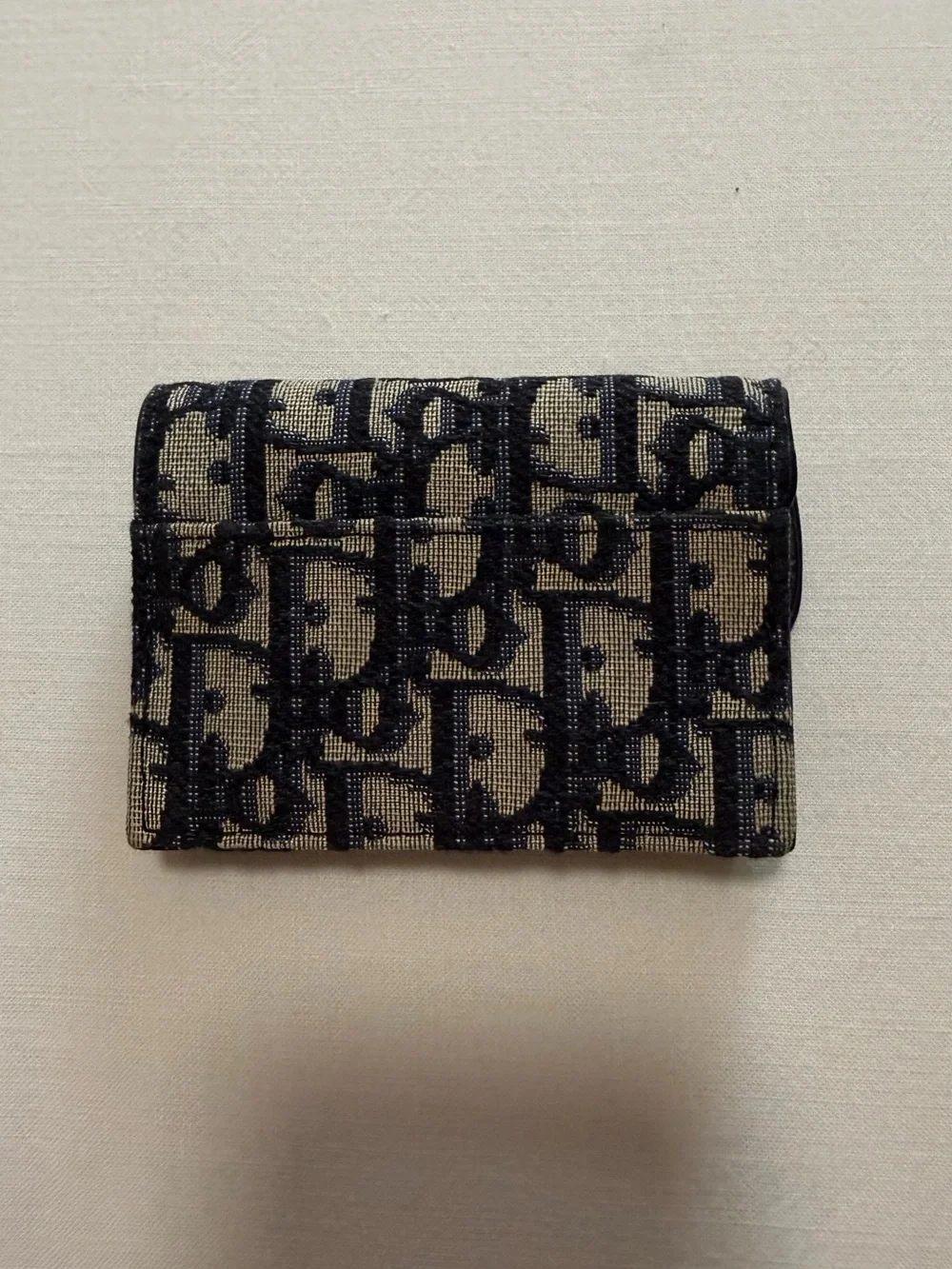 Dior compact card
